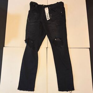Purple Brand Men's Distressed Black Jeans dropped fit mid rise with slim leg